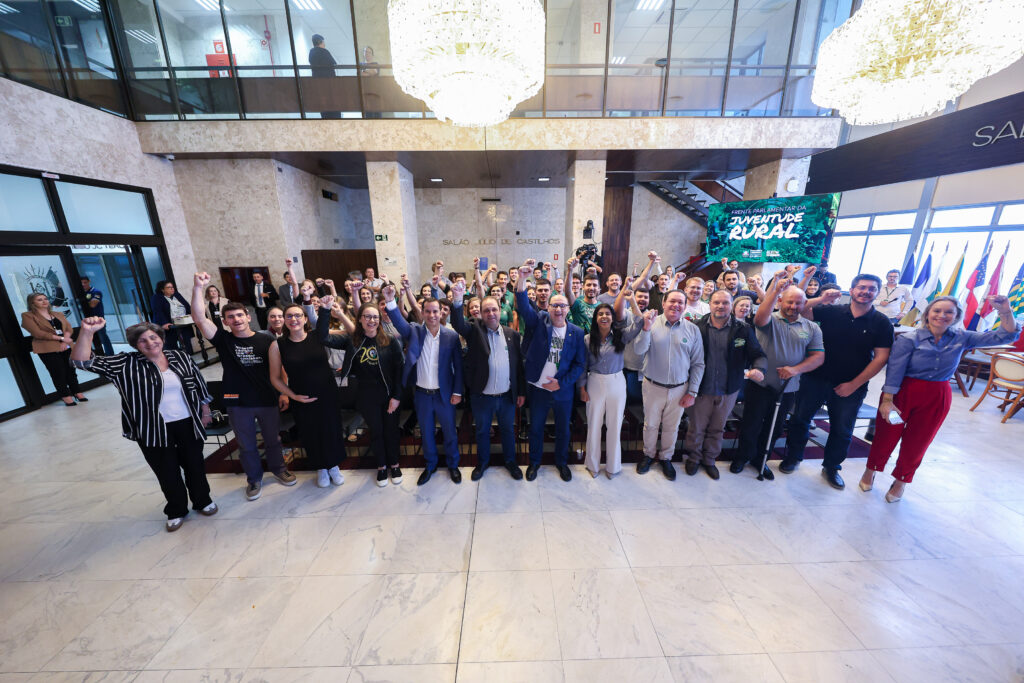 PORTO ALEGRE - RS - BRASIL. 09/12/2025. Instalação da Frente Parlamentar em Defesa e Valorização da Juventude Rural, por iniciativa do deputado Elton Weber (PSB). Fotos: Lucas Kloss / ALRS