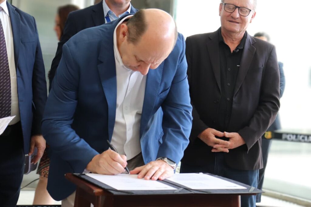 Termo de Cooperação garante nova feira da agricultura familiar em Porto Alegre