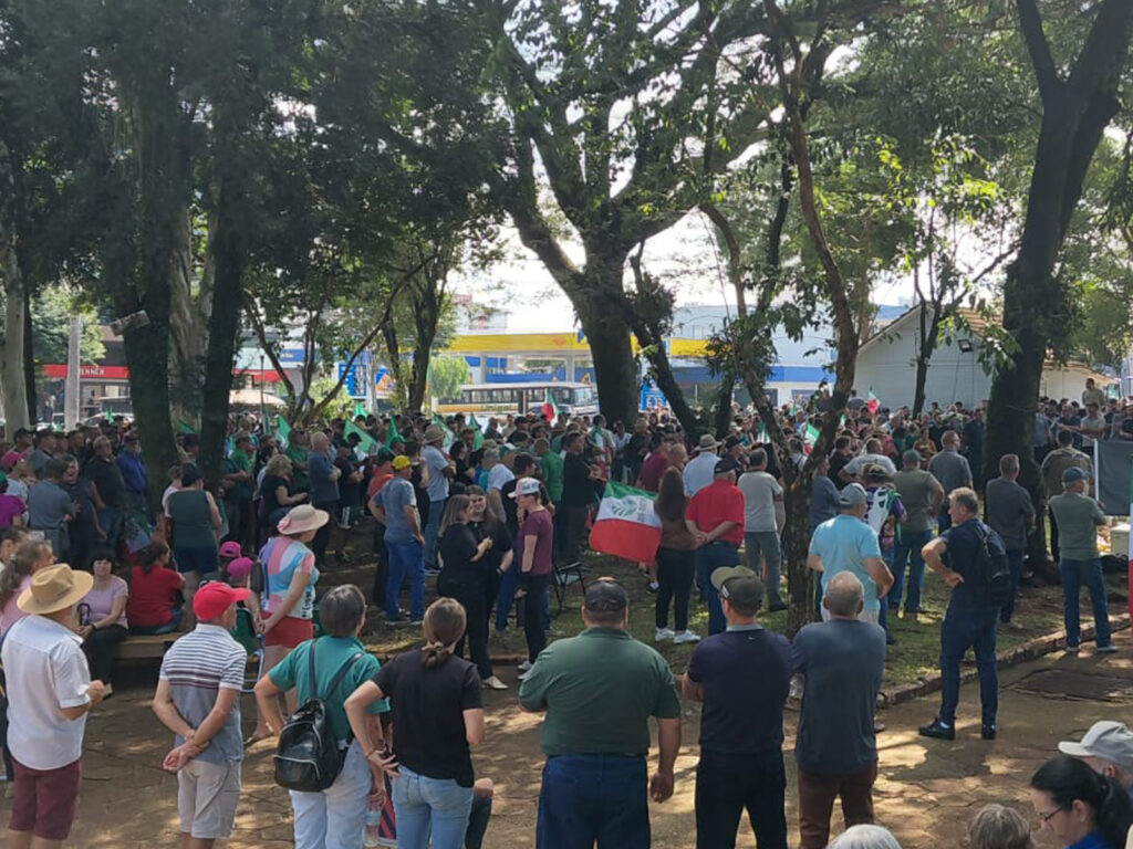 Weber apoia mobilização em defesa da agricultura familiar em Santa Rosa 