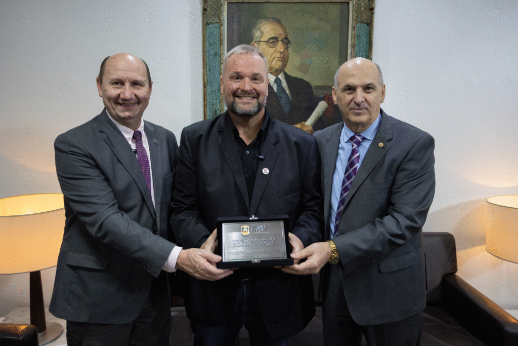 ACINP recebe homenagem pelos seus 40 anos no Parlamento 