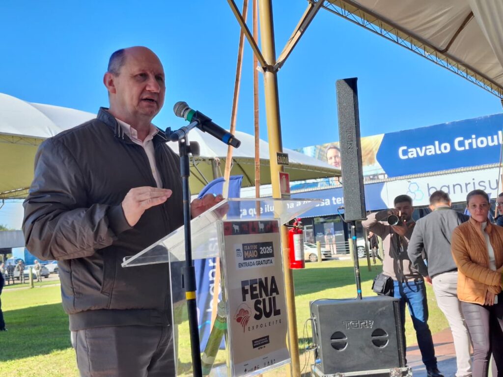 Weber critica acordos comerciais e importações na abertura da Fenasul e Expoleite