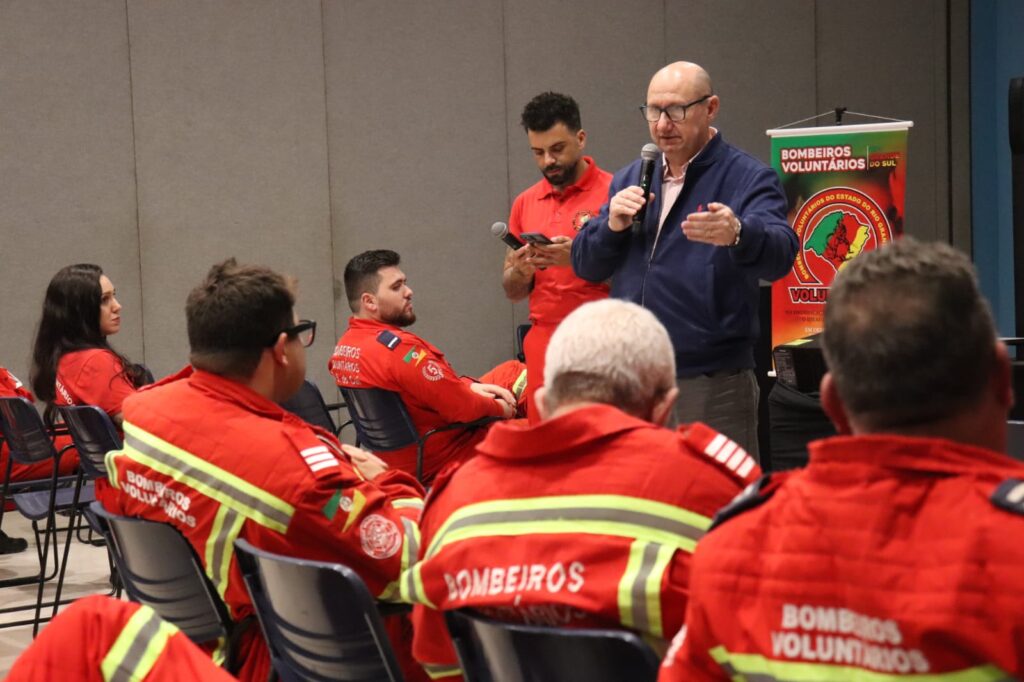 Elton Weber destaca conquistas e reforça apoio aos bombeiros voluntários no Estado