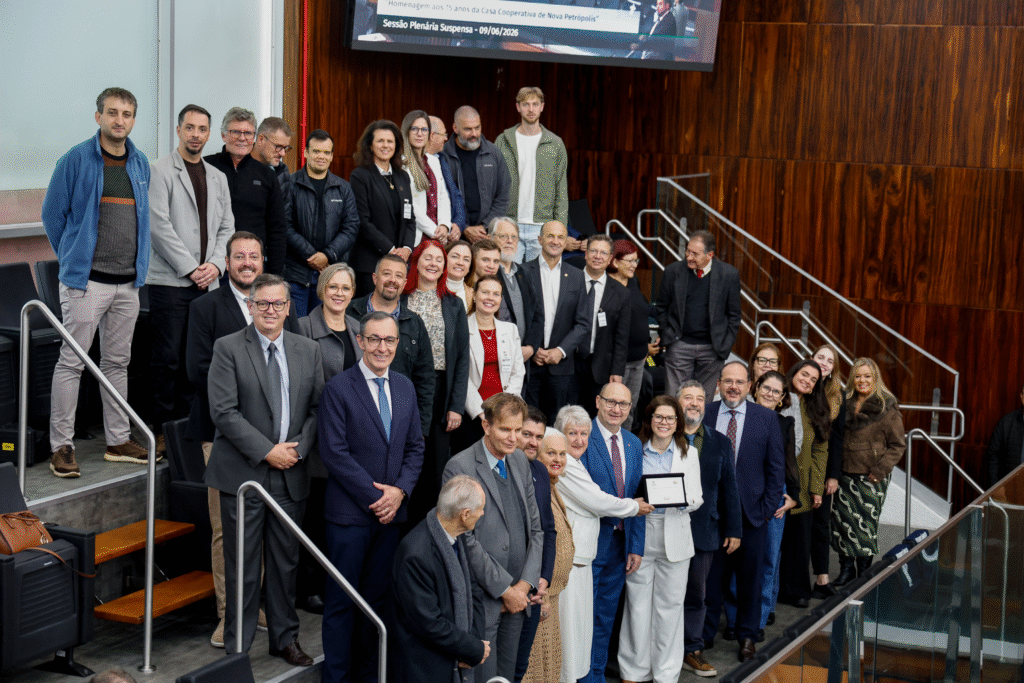 Weber homenageia os 15 anos da Casa Cooperativa Nova Petrópolis